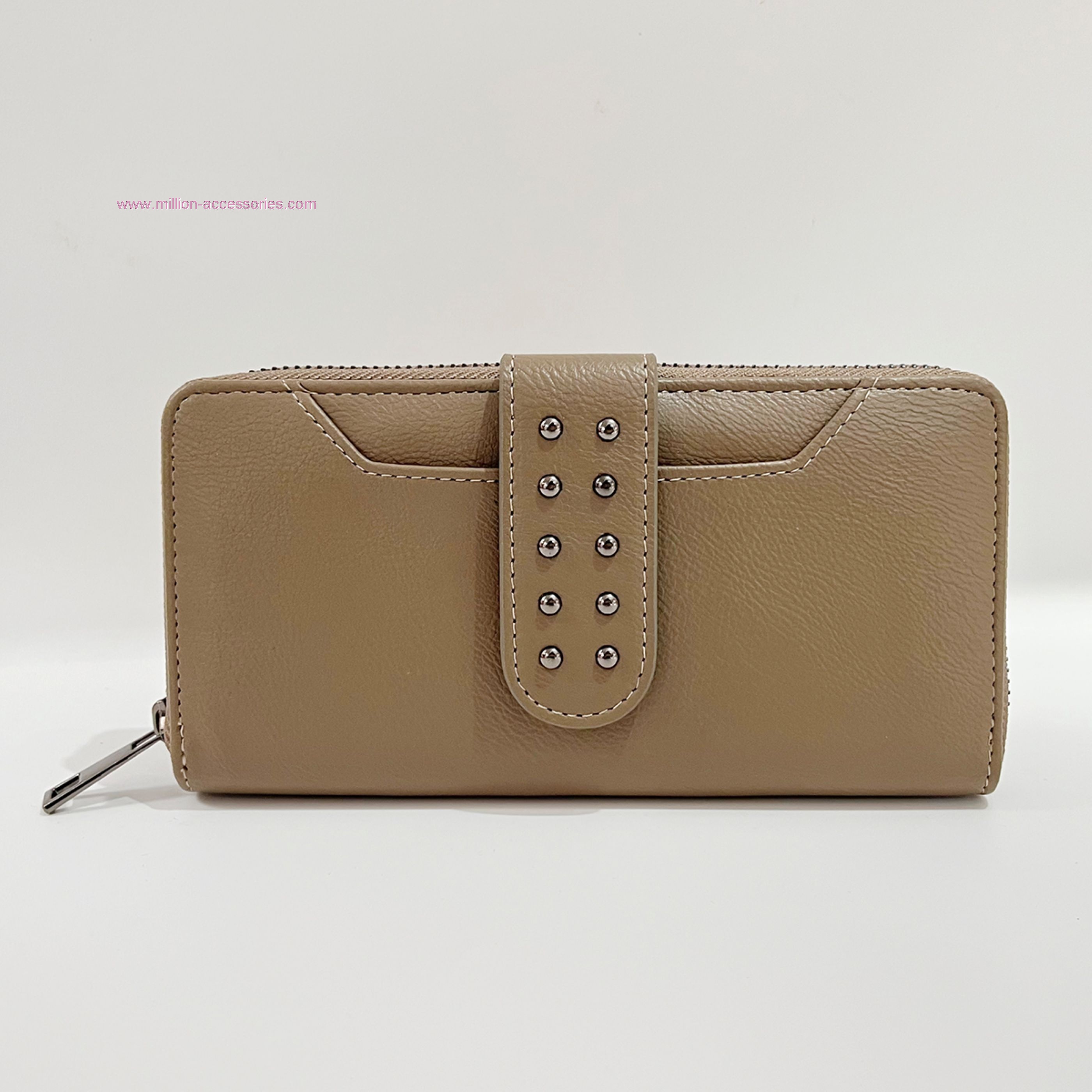 bifold wallet
