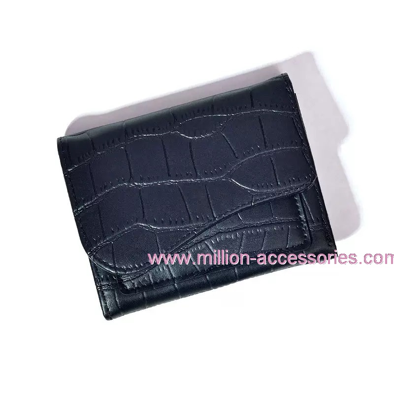bifold wallet